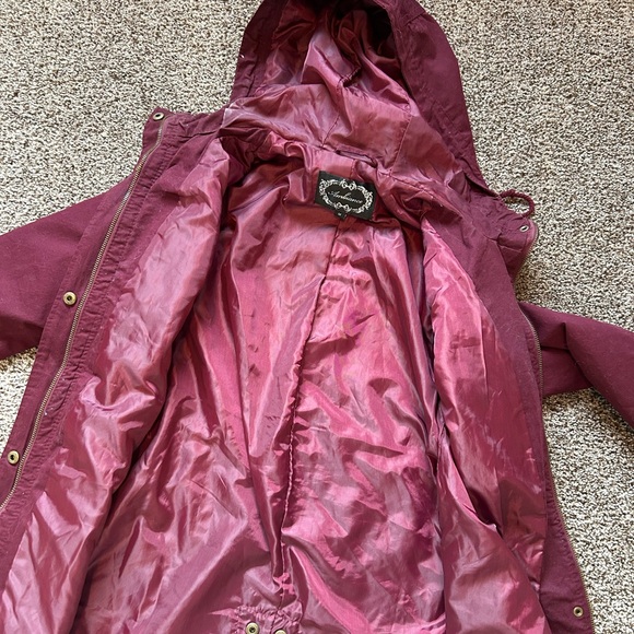 Women’s Burgundy Jacket Spring Fall - Picture 4 of 4